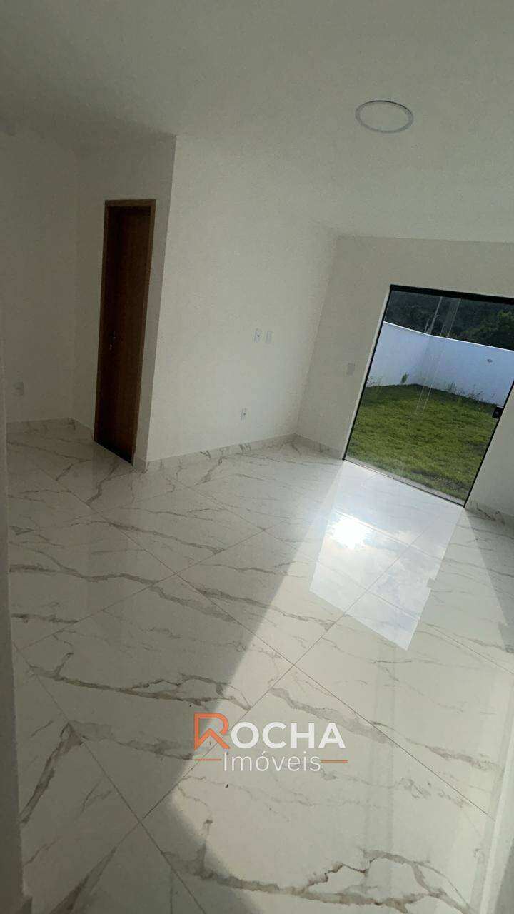 Casa à venda com 3 quartos, 100m² - Foto 10