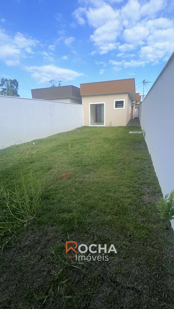 Casa à venda com 3 quartos, 100m² - Foto 9