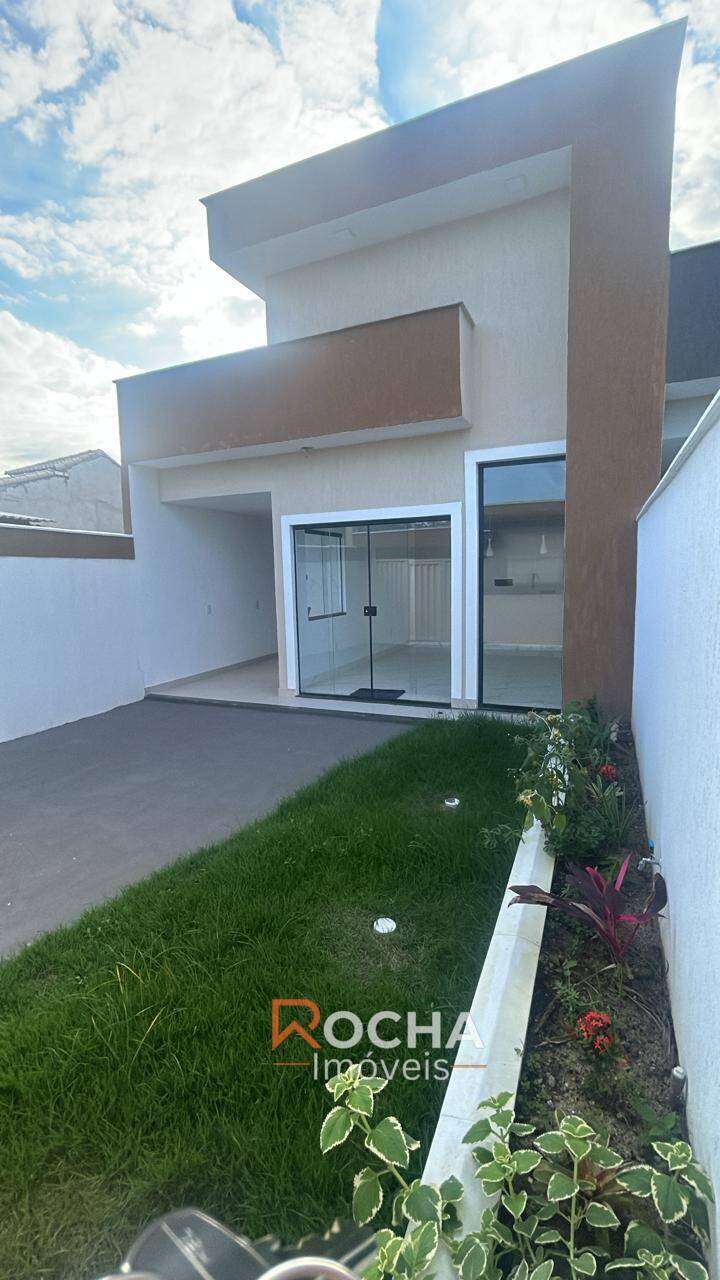 Casa à venda com 3 quartos, 100m² - Foto 2