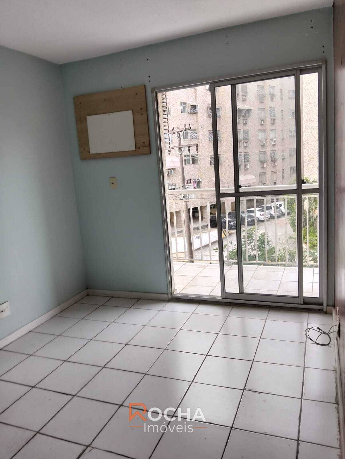 Apartamento à venda com 2 quartos, 65m² - Foto 4