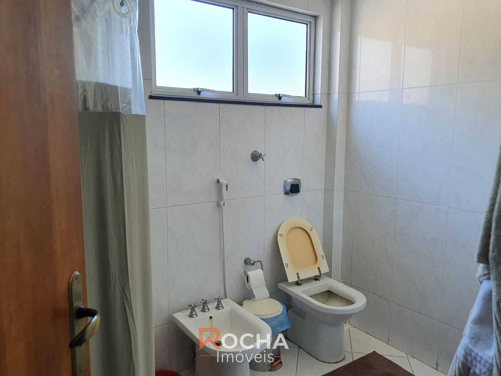 Casa, 4 quartos, 275 m² - Foto 12
