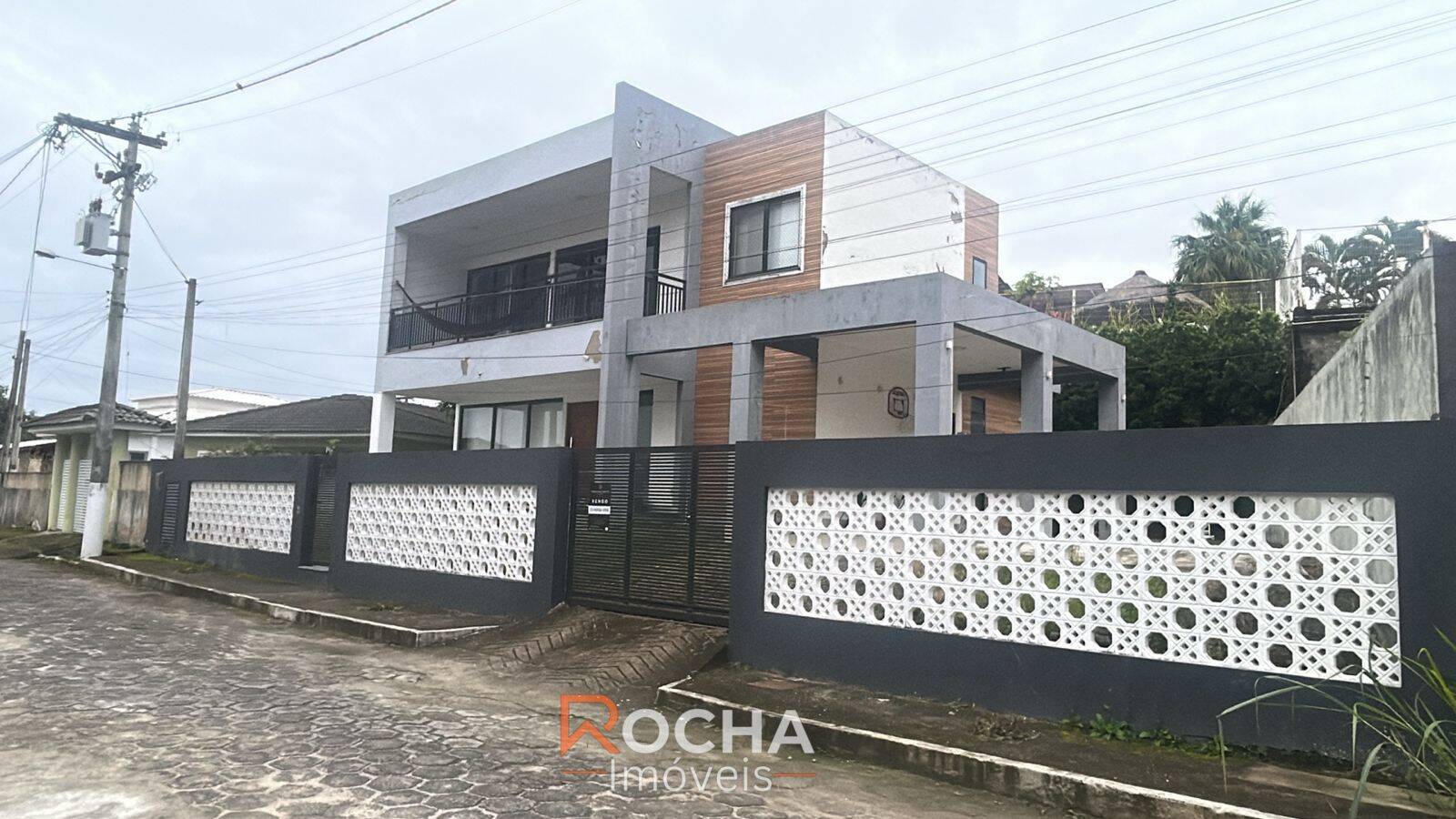 Casa, 4 quartos, 183 m² - Foto 1