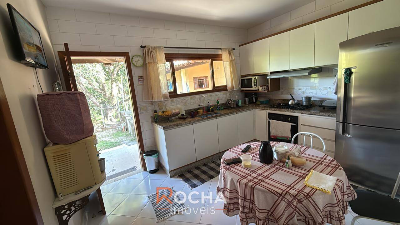 Casa, 4 quartos, 210 m² - Foto 12